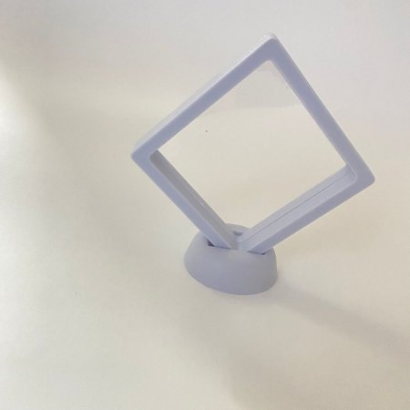 علبه لون أبيض وجه شفاف مع ستاند